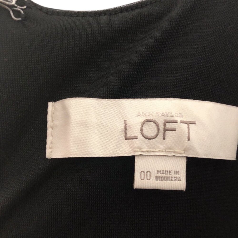 Ann Taylor Loft Solid Black Round Neck Sleeveless… - image 3